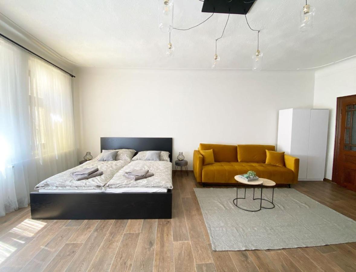 Kovarik Apartments I Όλομουτς Εξωτερικό φωτογραφία